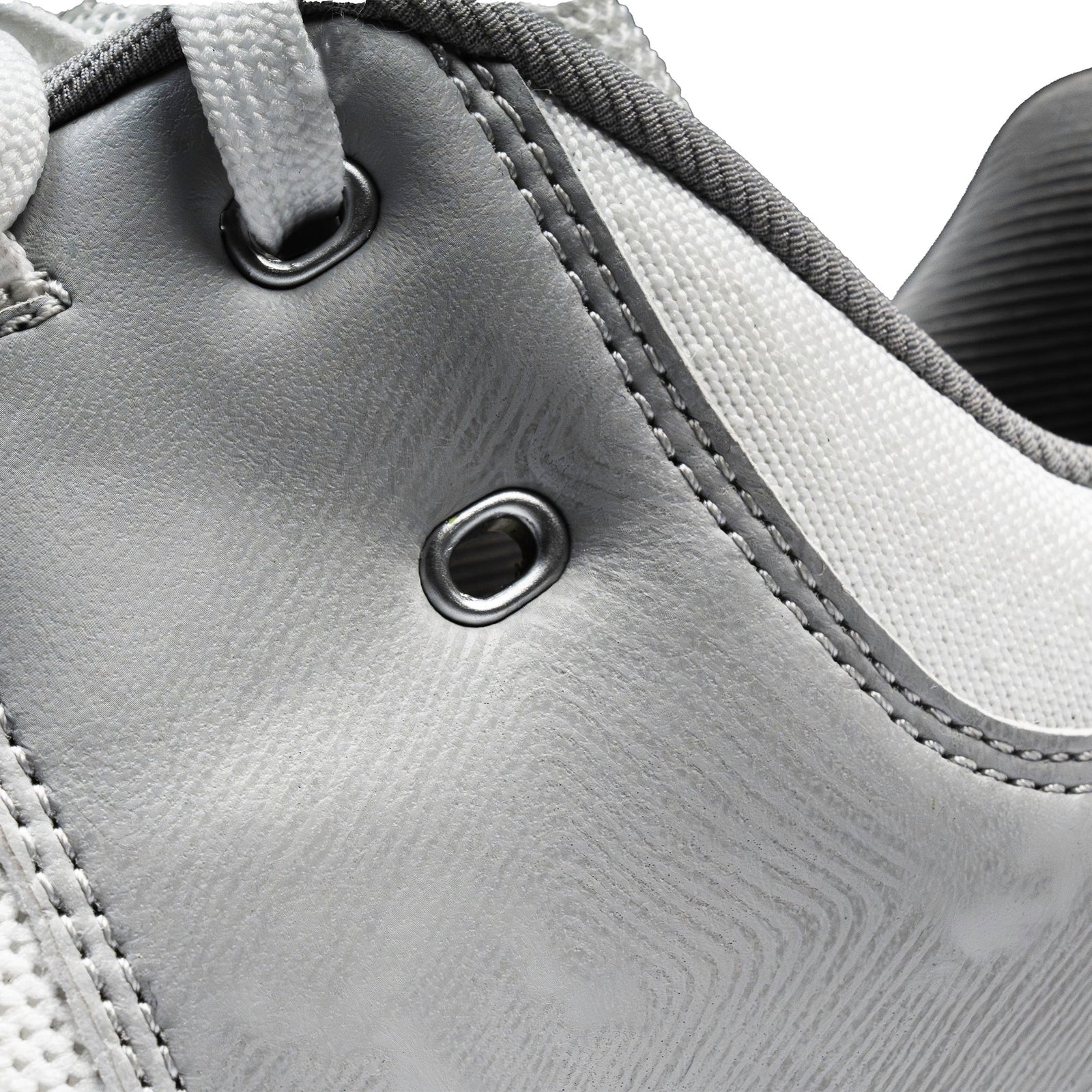 Idoneus VI1 Full Spike Cricket Shoes